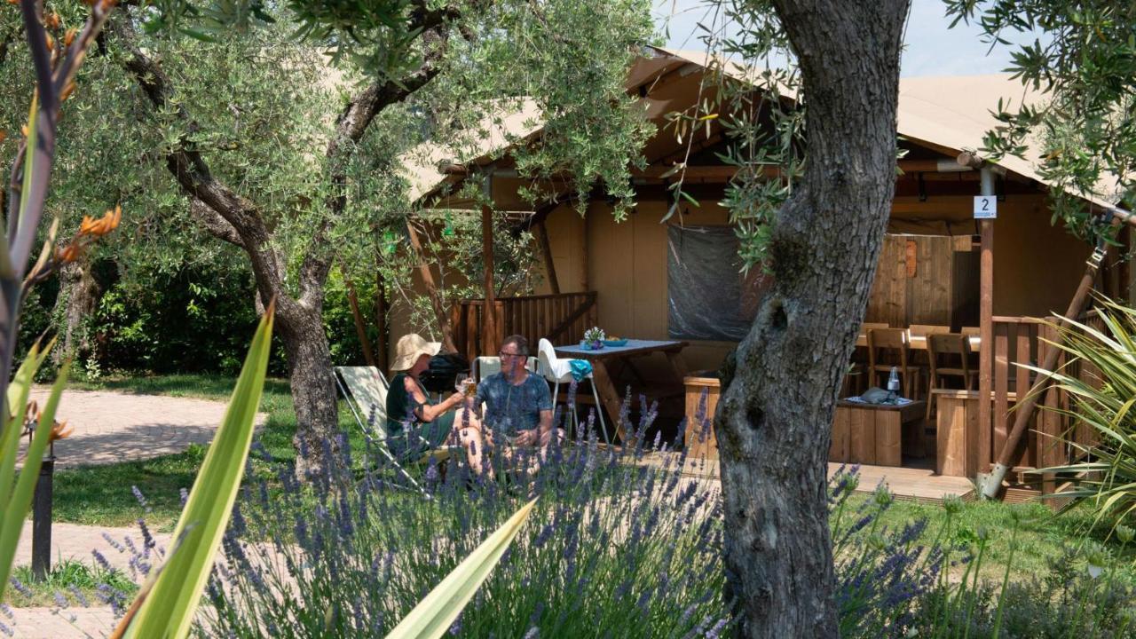 Weekend Glamping Resort San Felice del Benaco Pokój zdjęcie