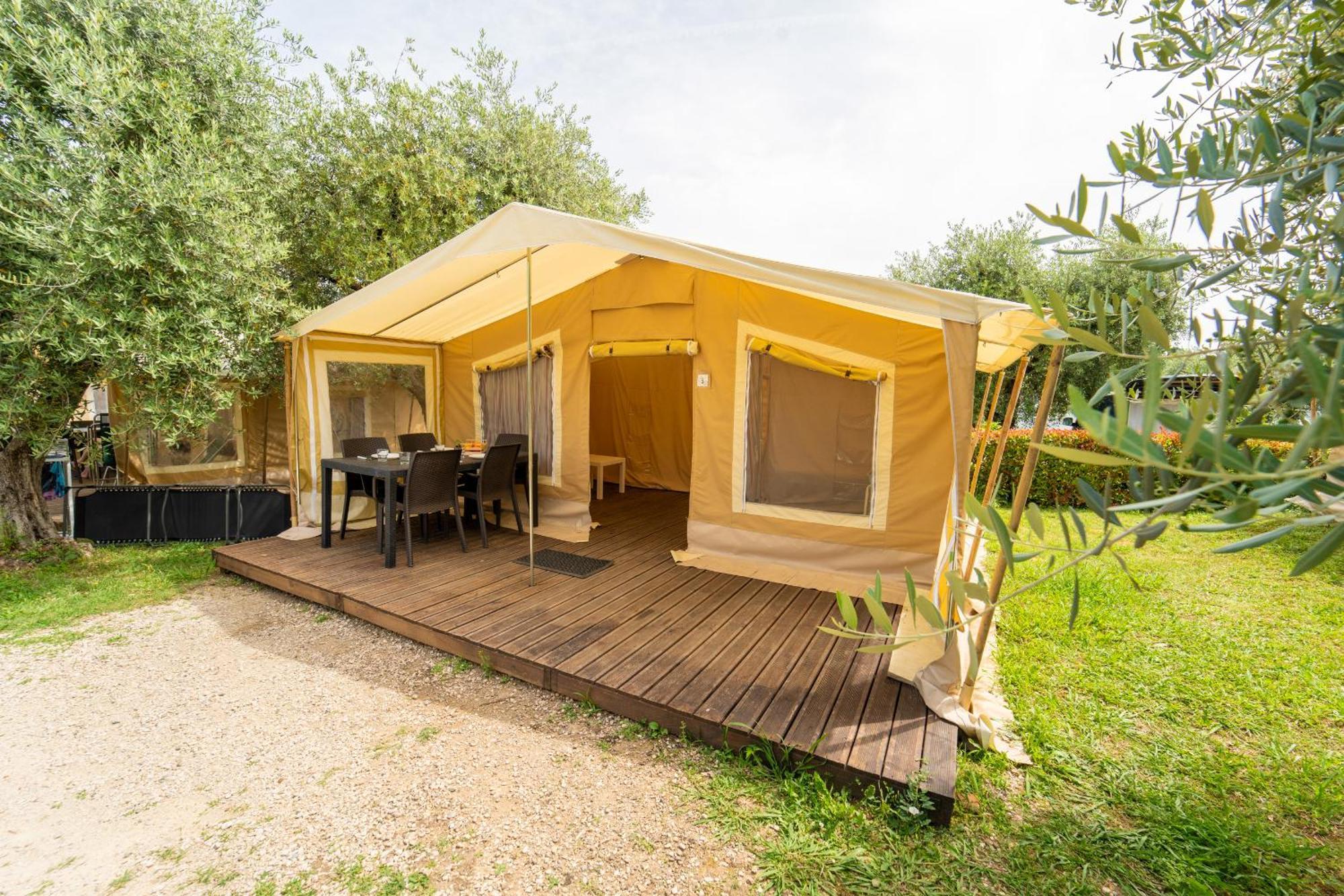 Weekend Glamping Resort San Felice del Benaco Pokój zdjęcie
